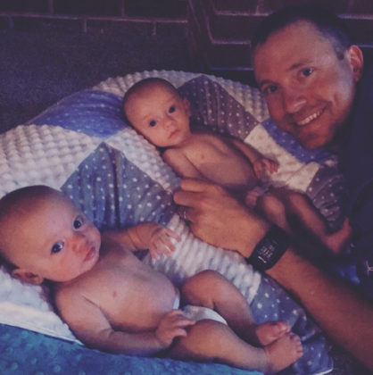 Our Struggle With Infertility Ended In Panic When Our Twins Were Born Too Early - our struggle with infertility ended in panic when our twins were born too early 11 418x420